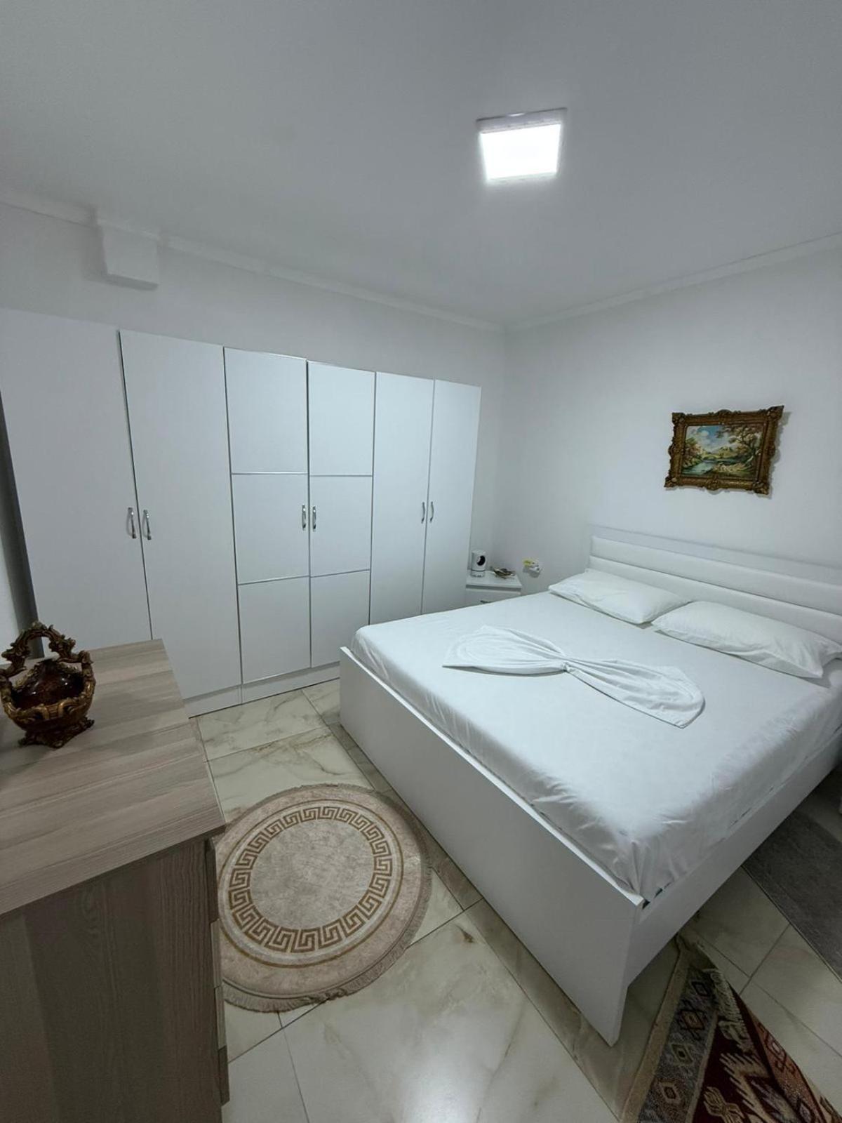 Guesthouse Albi Берат Экстерьер фото